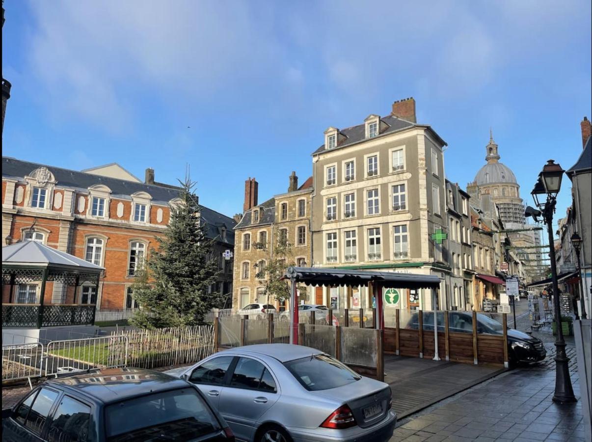 Le Henry Au Coeur De La Vieille Ville Boulogne-sur-Mer Bagian luar foto